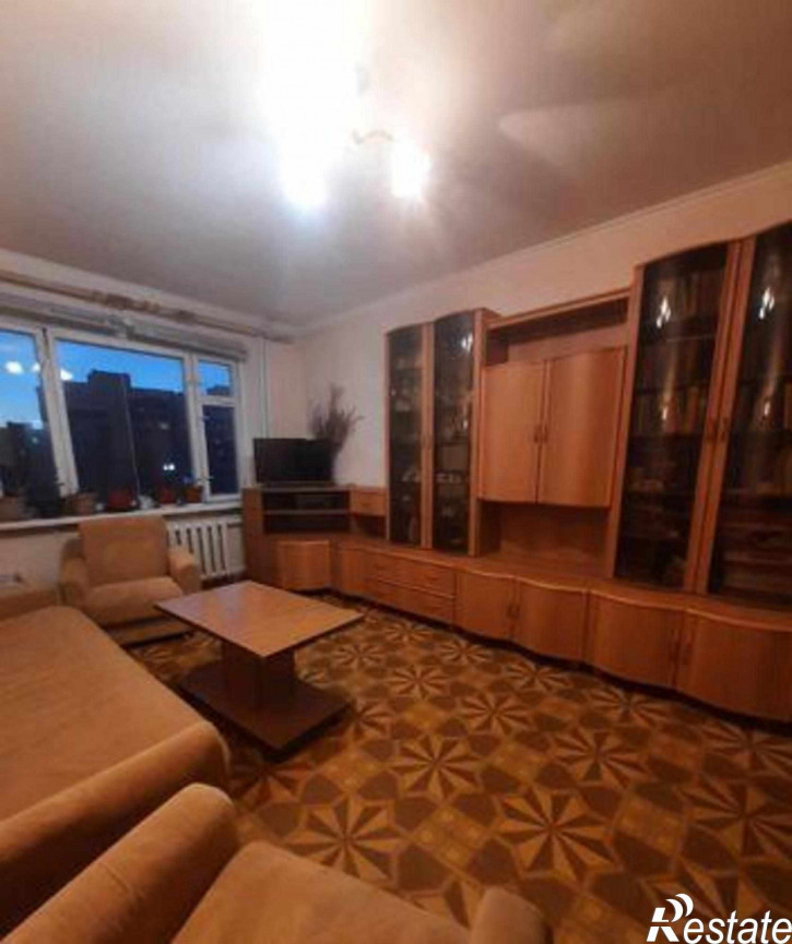 3-комн квартира улица Жмайлова, 25