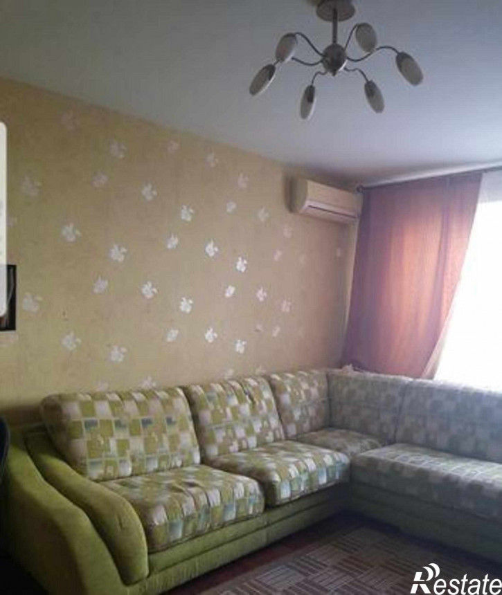 3-комн квартира улица Думенко, 13Д