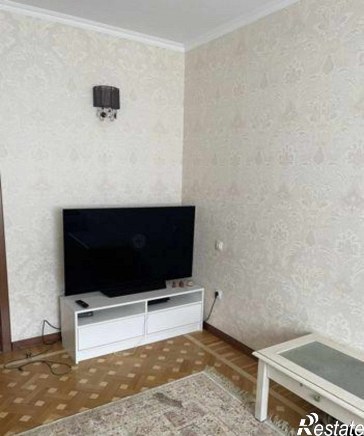 3-комн квартира улица Добровольского, 11