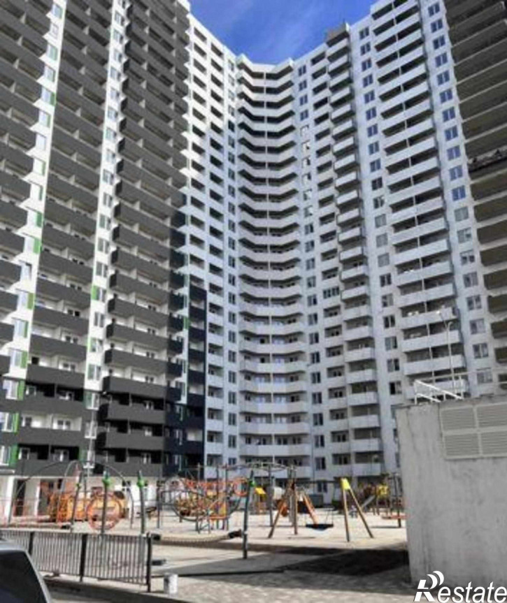 3-комн квартира в новом доме улица Жмайлова, 19А