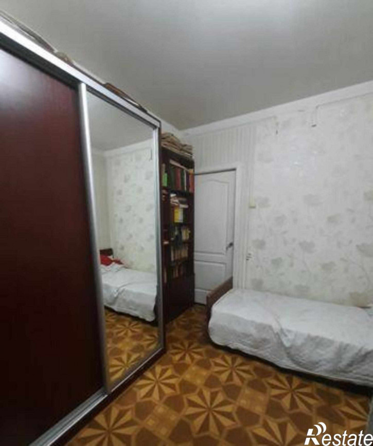 3-комн квартира улица Жмайлова, 25