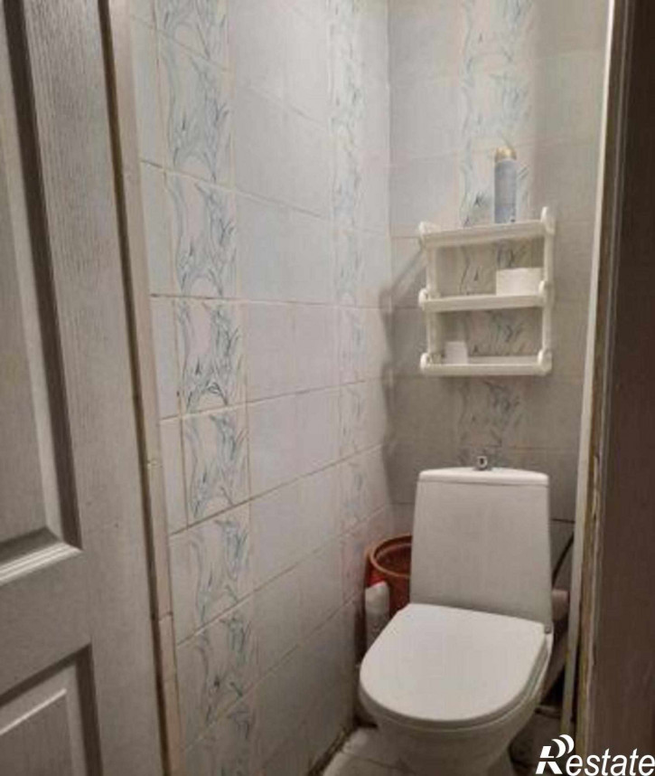 3-комн квартира улица Жмайлова, 25