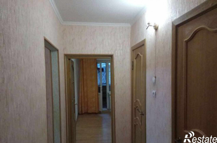 3-комн квартира улица Малиновского, 72/1