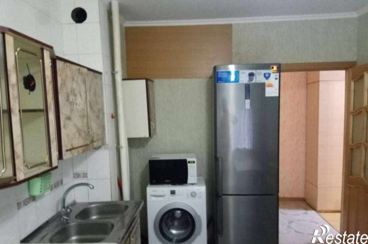 3-комн квартира улица Малиновского, 72/1