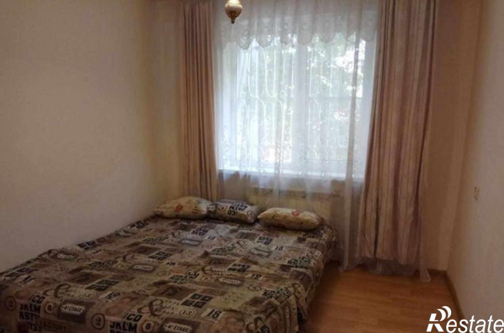 3-комн квартира улица Малиновского, 72/1