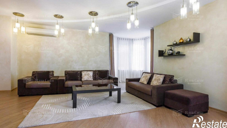 4-комн квартира Щорса ул., 9а