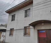 коттедж 283 кв м Фиалковая улица, 4