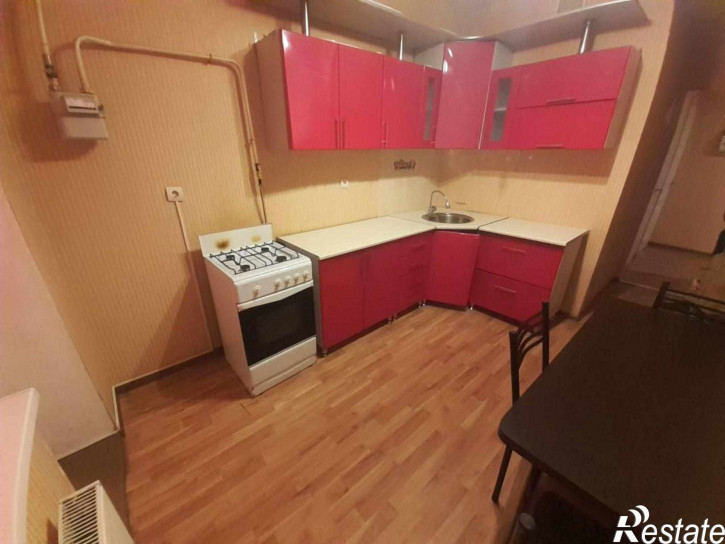3-комн квартира Булгакова ул, 13