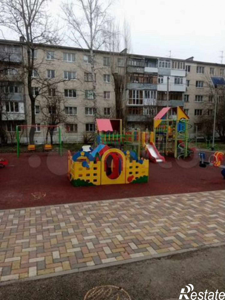 2-комн квартира Дзержинского ул, 230