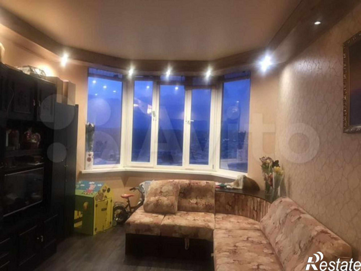 3-комн квартира Пирогова ул, 72