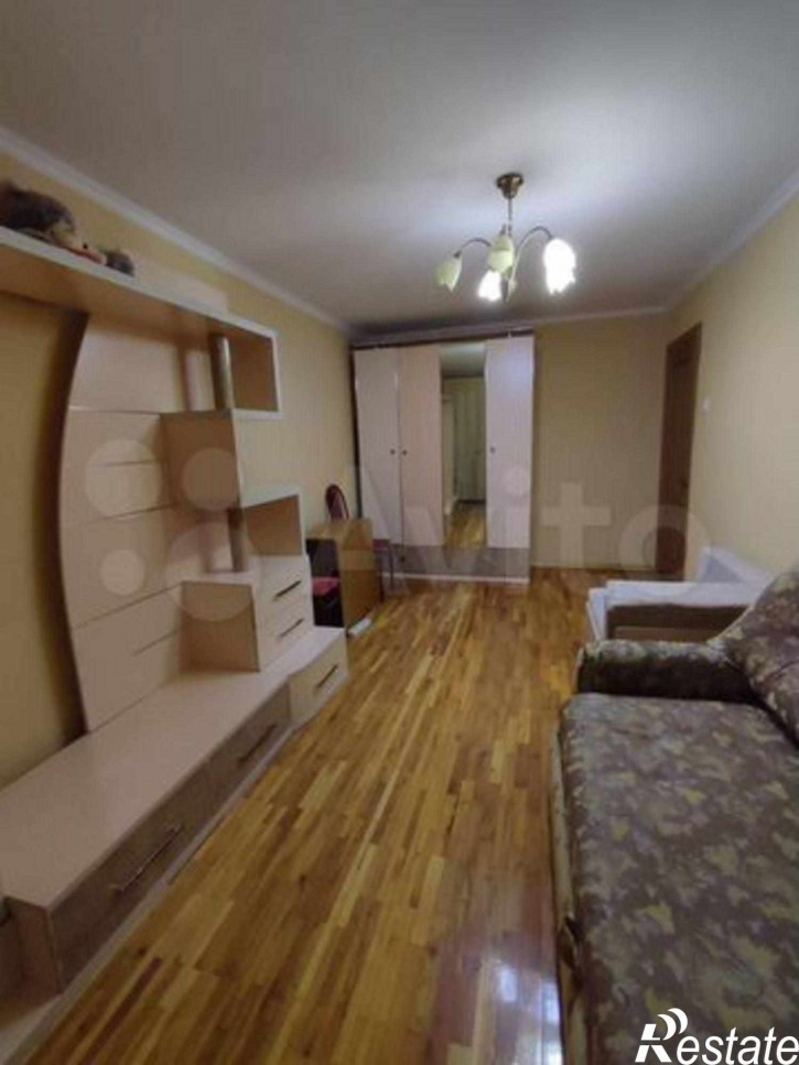 2-комн квартира Михаила Морозова ул, 90