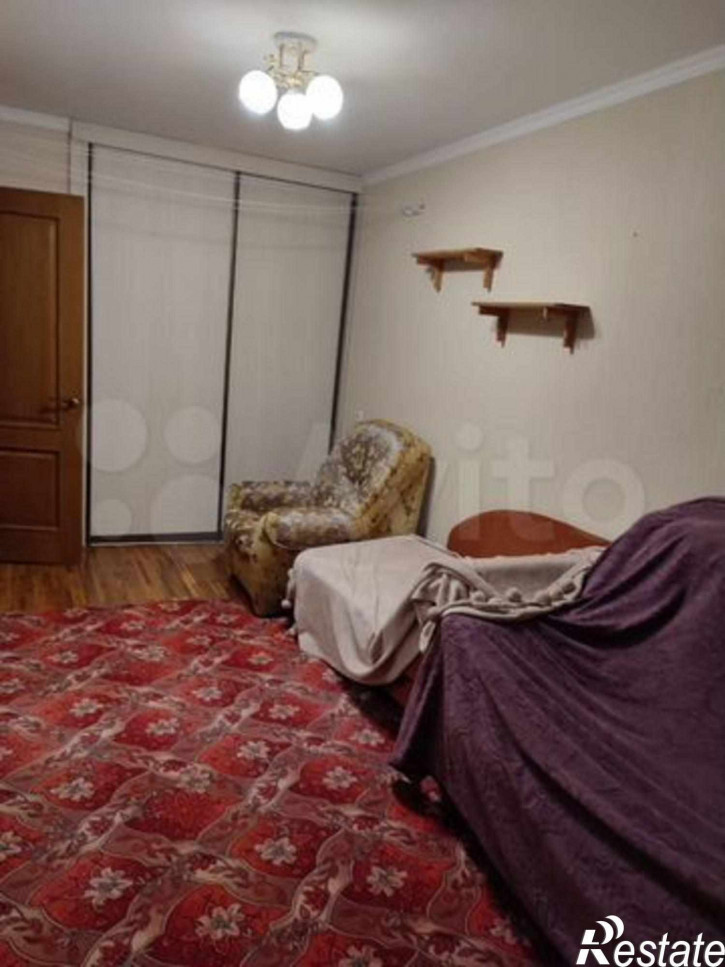 2-комн квартира Михаила Морозова ул, 90