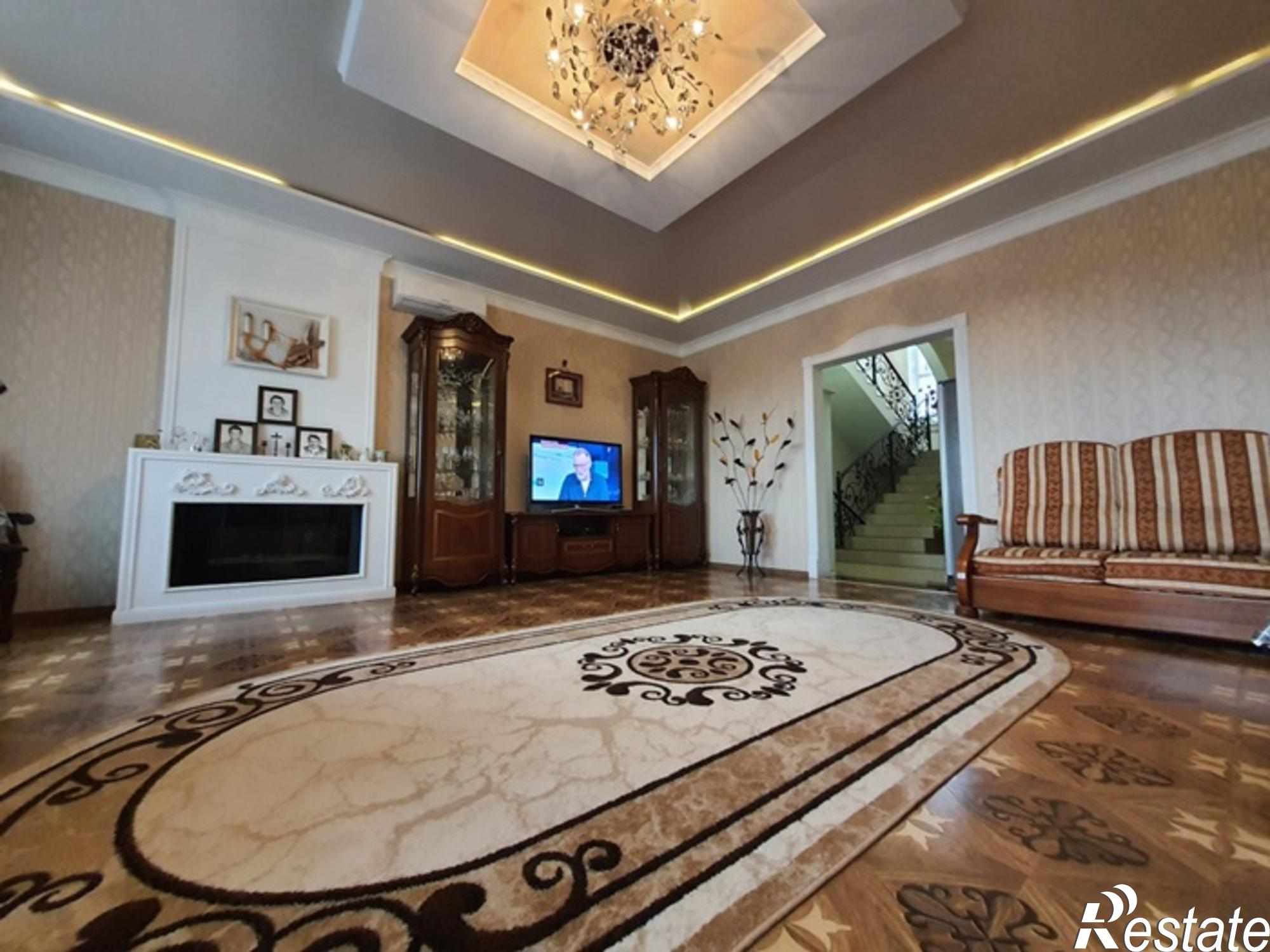 Купить дачу, дом, коттедж за 12 500 000 рублей на Коммунистическая улица, 897