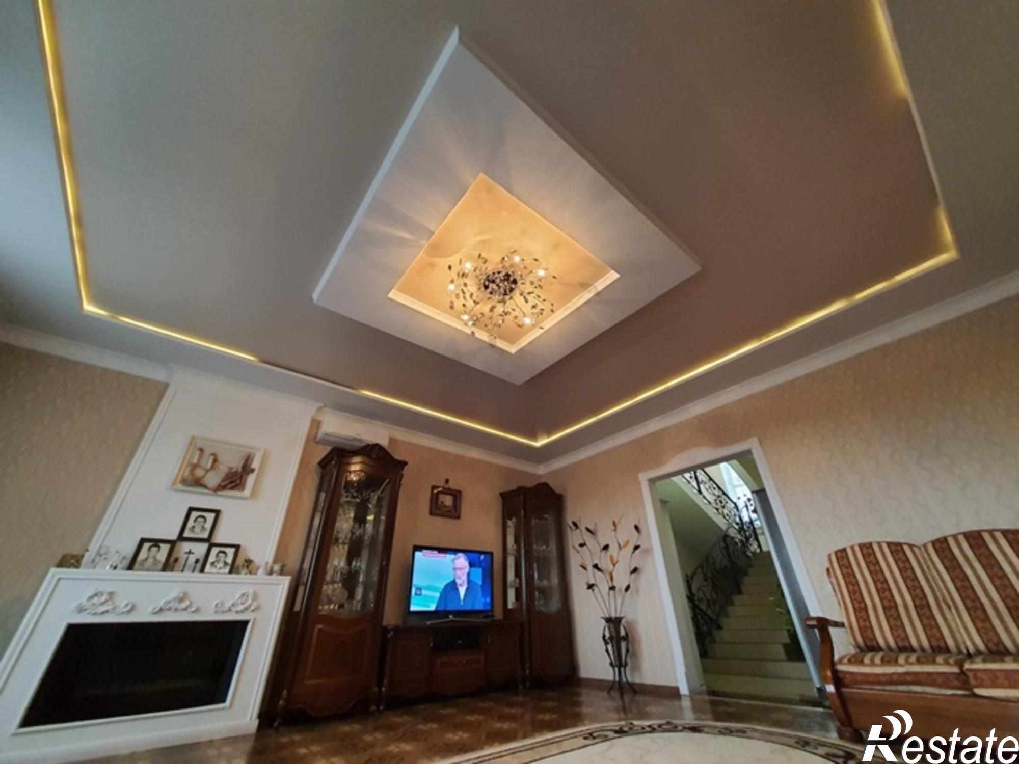 Купить дачу, дом, коттедж за 12 500 000 рублей на Коммунистическая улица, 897