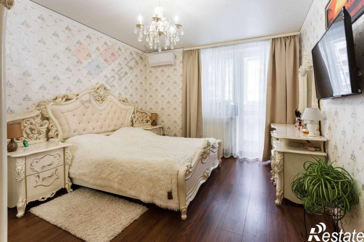 2-комн квартира Селезнёва ул, 4/13к2