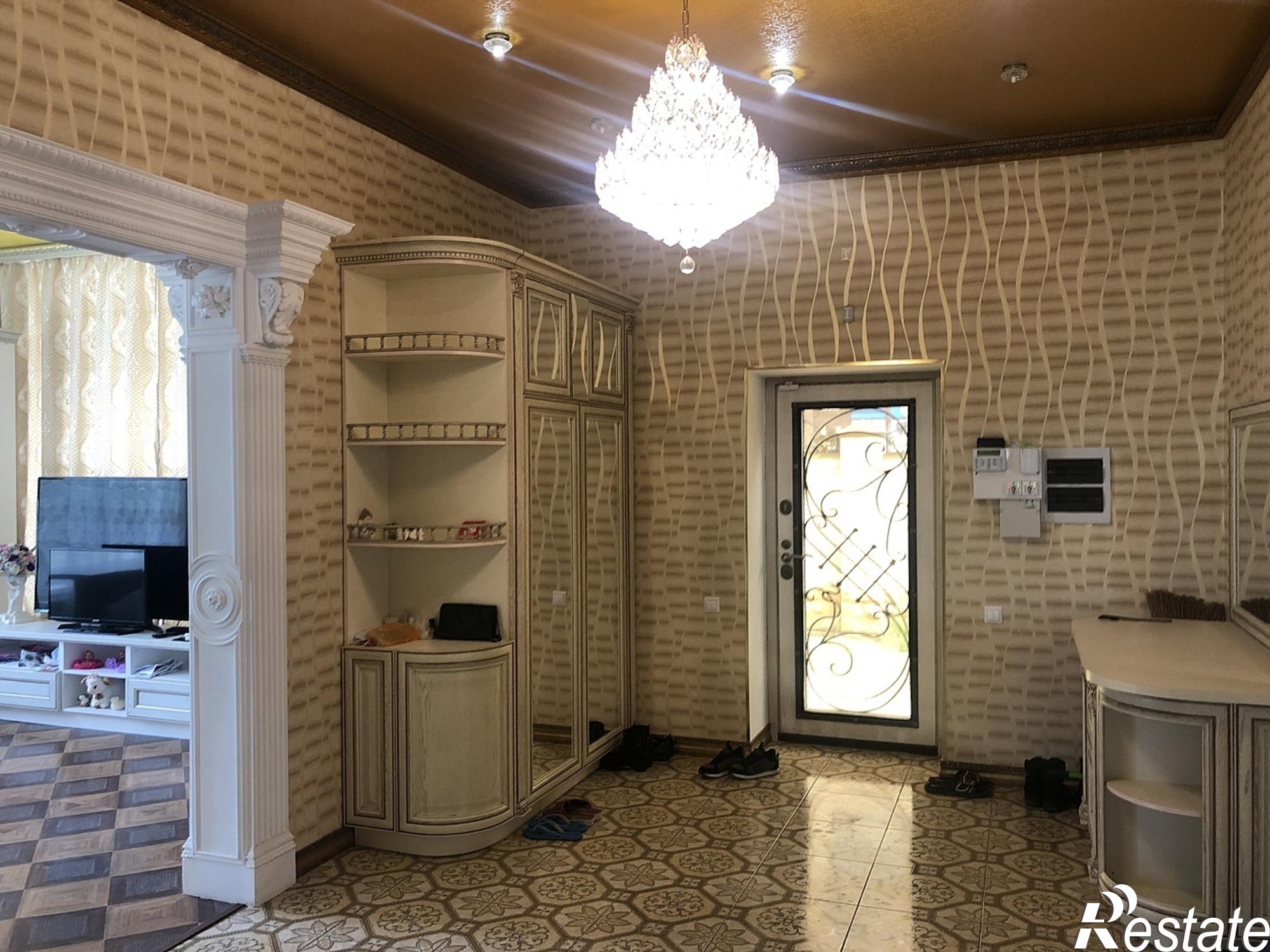Купить дачу, дом, коттедж за 29 890 000 рублей на улица Самбурова