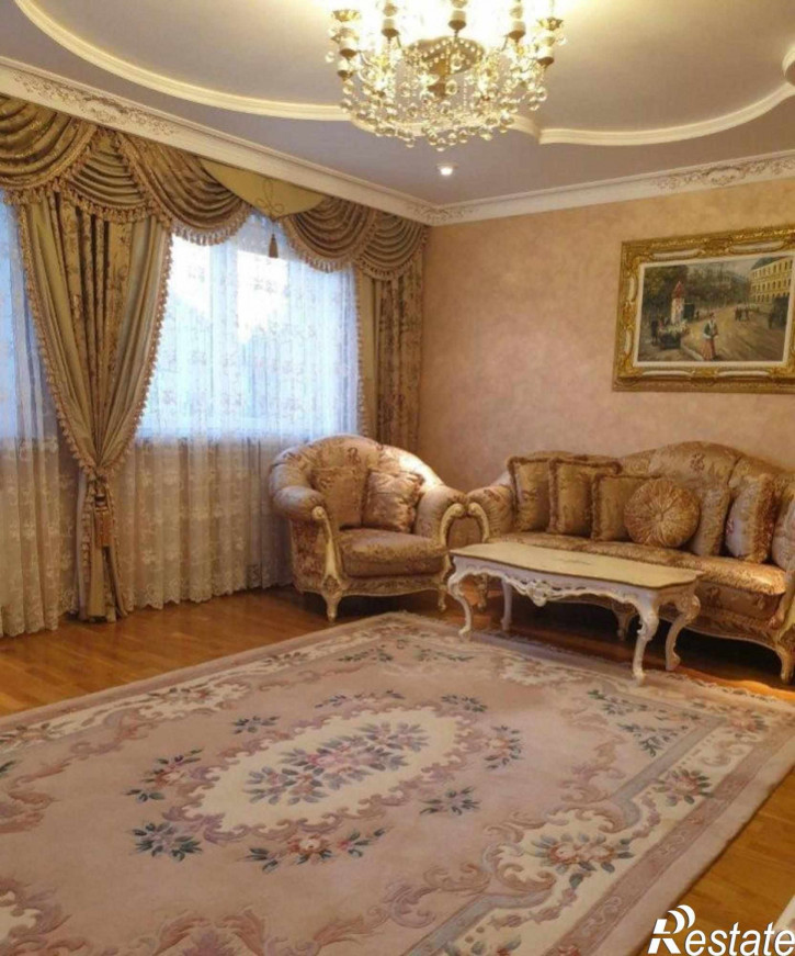 Коттедж/дом Цирковая улица, д.25
