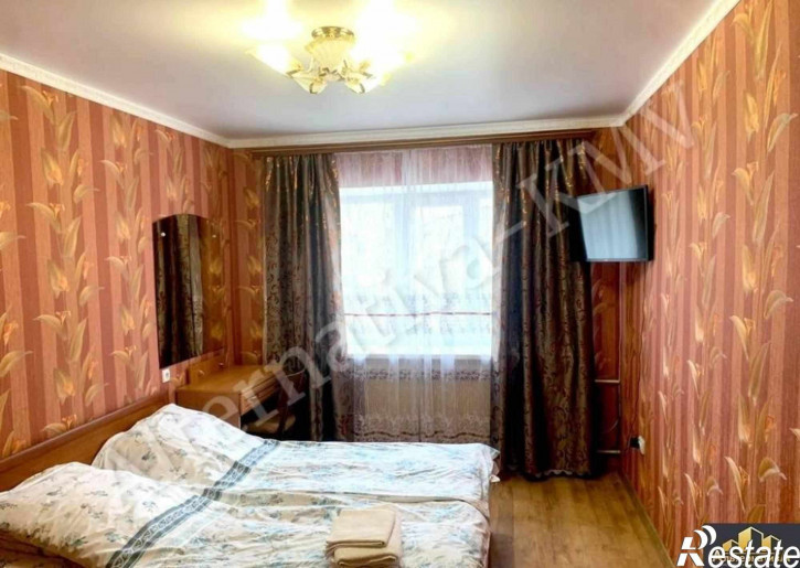 2-комн квартира Широкая ул.