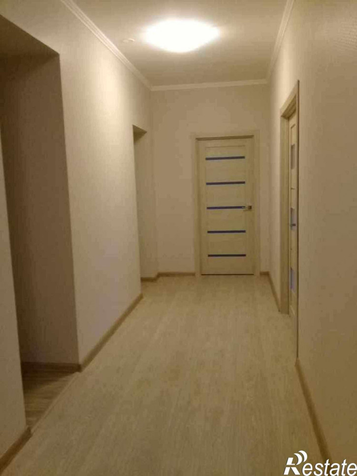 3-комн квартира Менделеева, 11