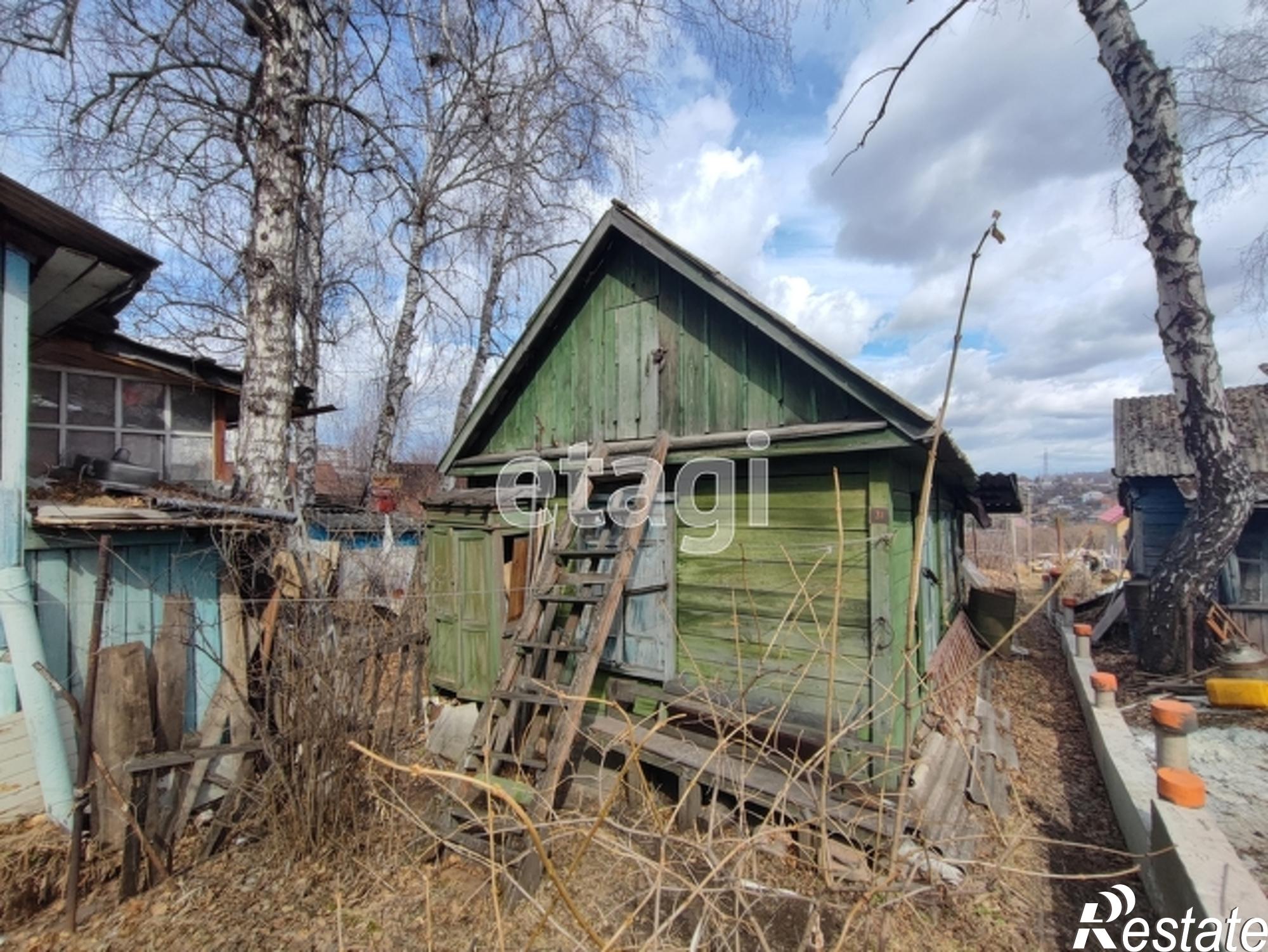 Купить дачу, дом, коттедж за 600 000 рублей на Array