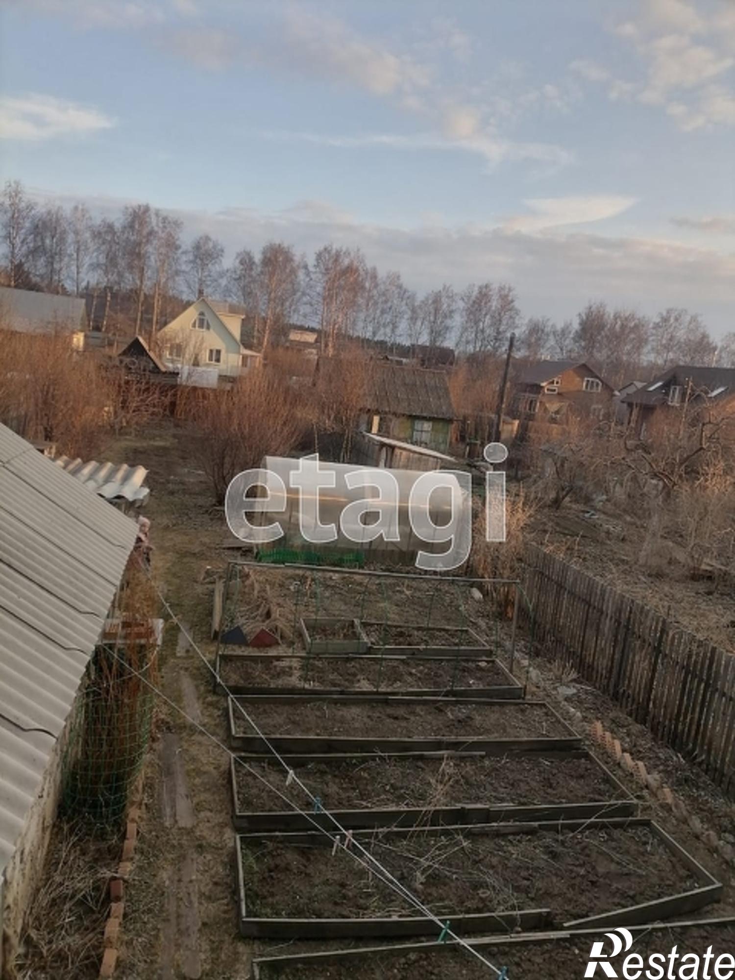 Купить дачу, дом, коттедж за 1 950 000 рублей на Array