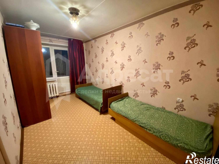 2-комн квартира ул. Панферова,  д.8