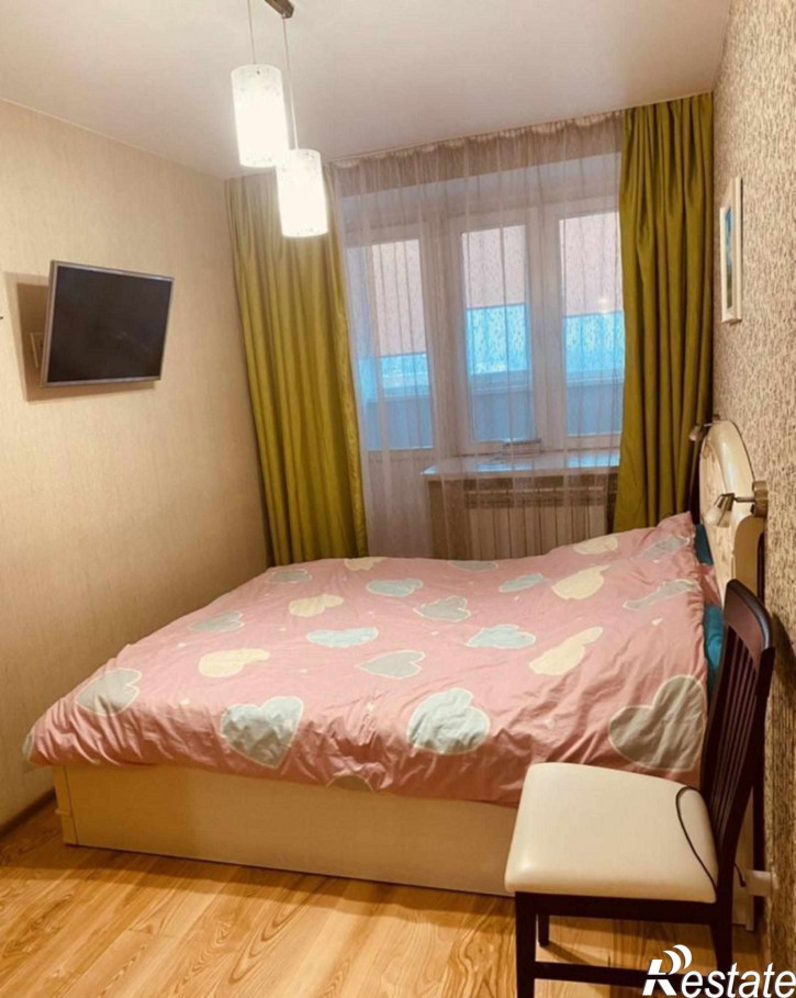 2-комн квартира Сурикова ул, 50