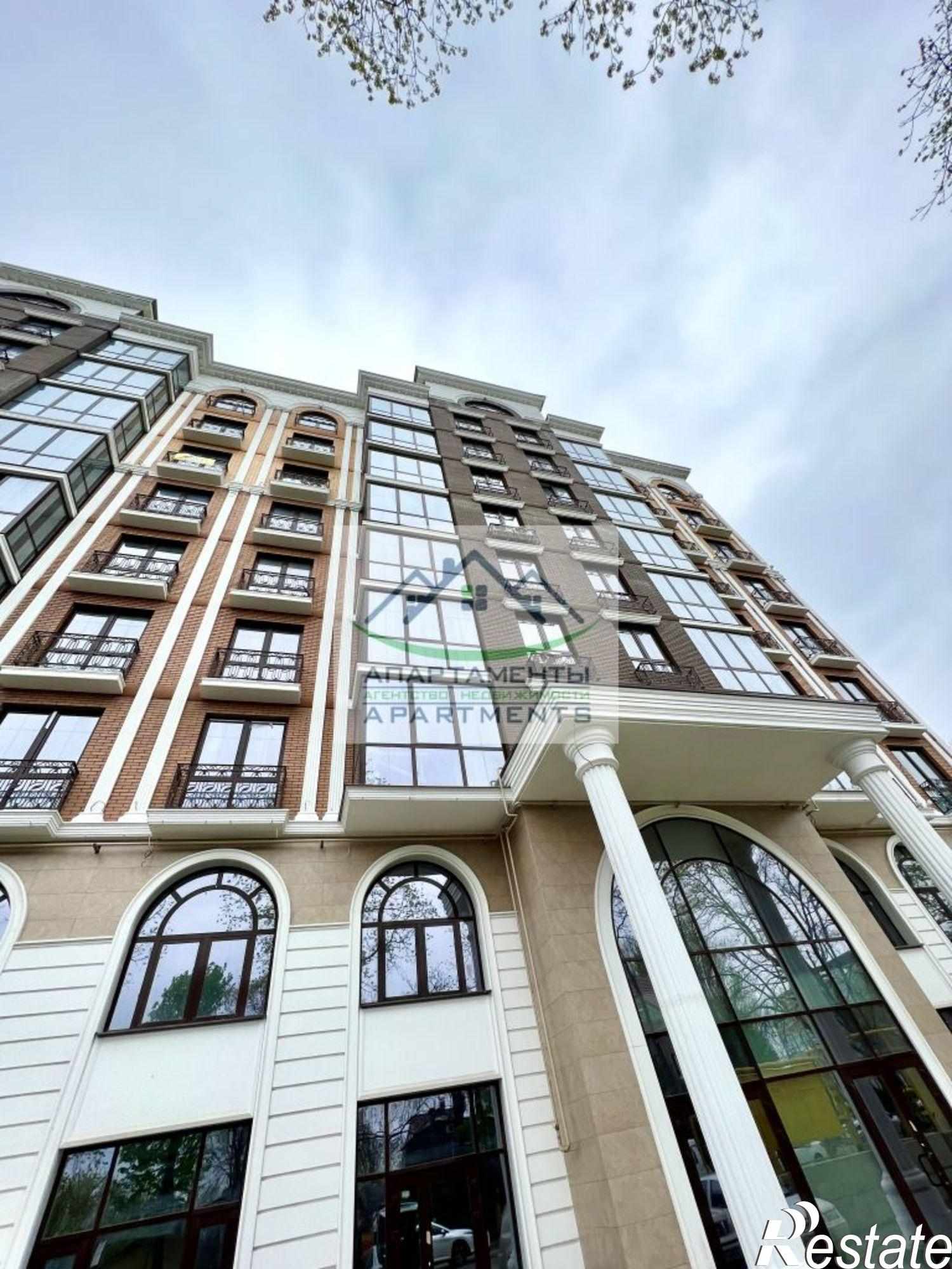 Купить квартиру за 12 000 000 рублей на Пастухова ул, 38