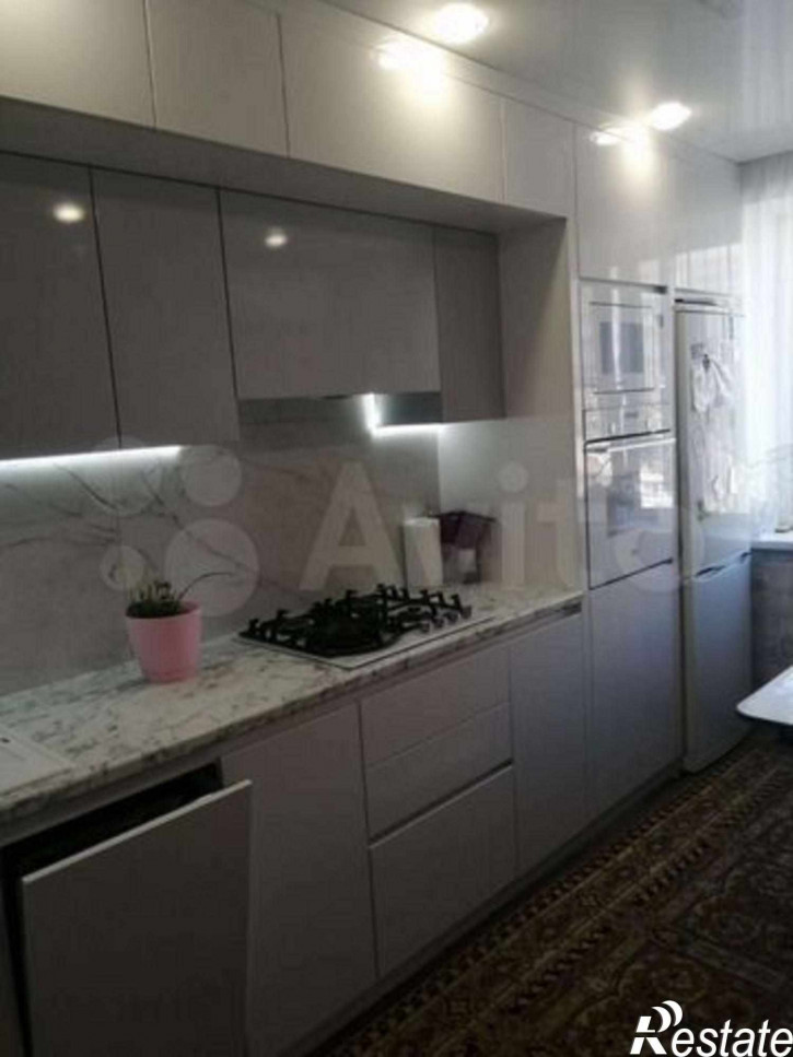 3-комн квартира 45 Параллель ул, 32