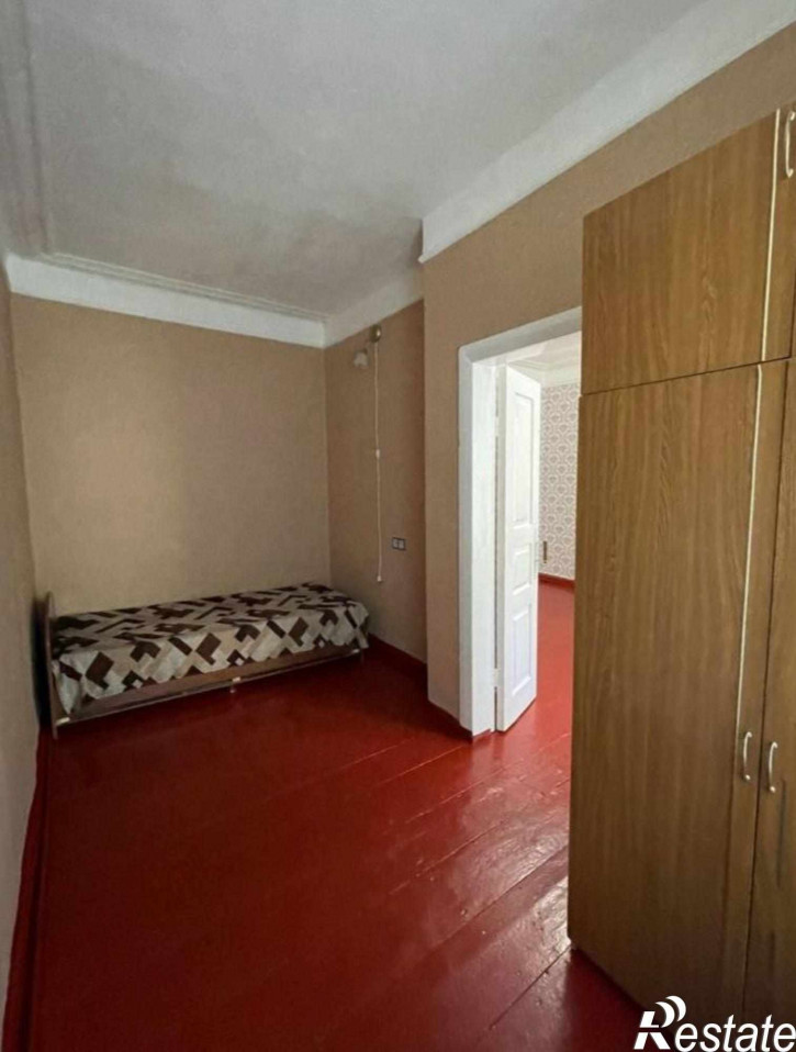 4-комн квартира Октябрьская ул, 28