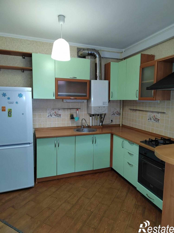 2-комн квартира Крупской ул, 44
