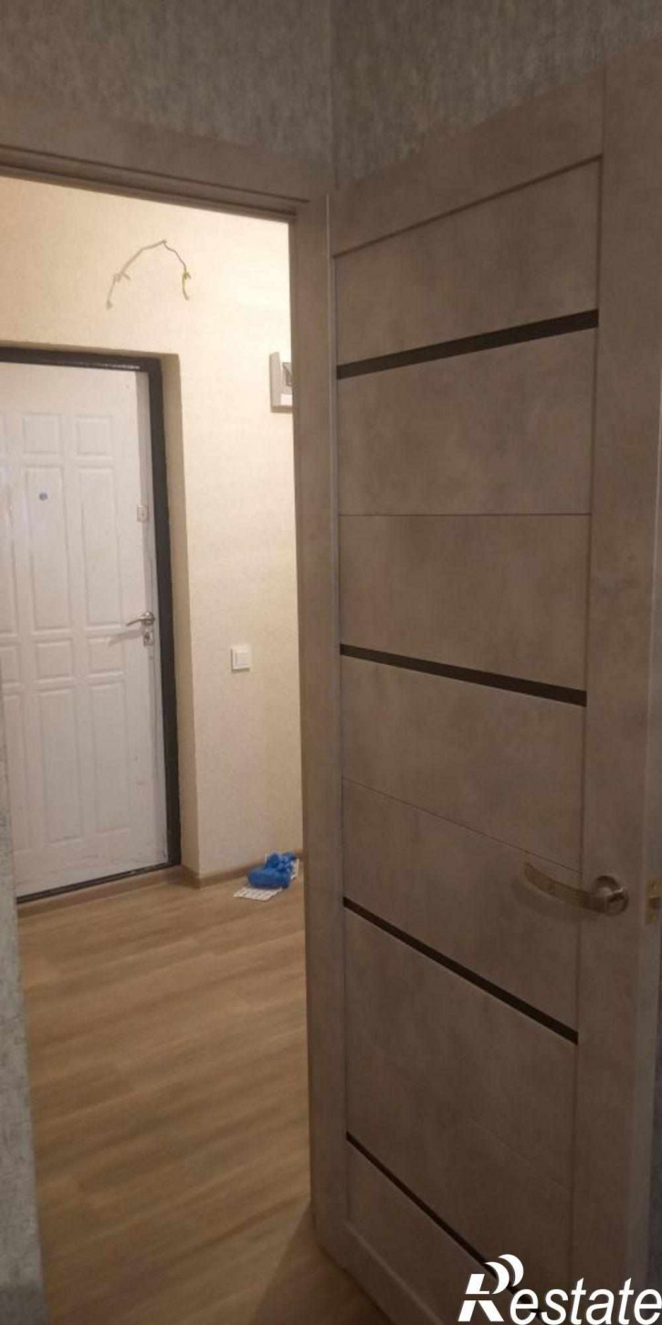 1-комн квартира Комарова ул, 132