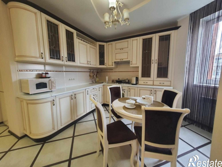 2-комн квартира Кирова улица, 28