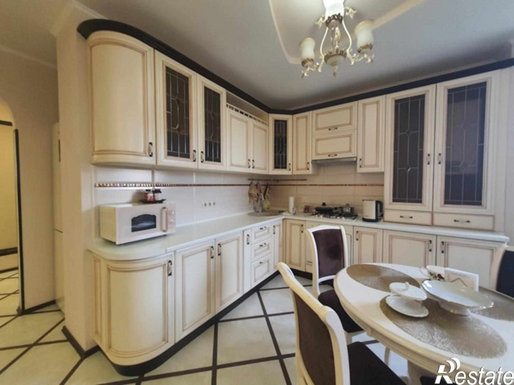 2-комн квартира Кирова улица, 28