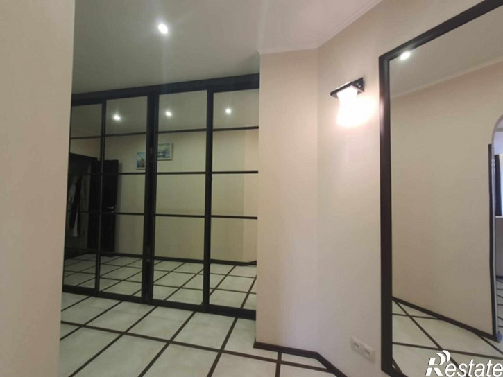 2-комн квартира Кирова улица, 28