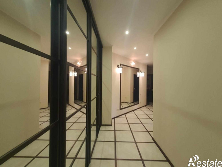 2-комн квартира Кирова улица, 28