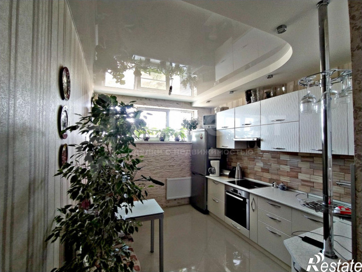 3-комн квартира ул. 51-й Гвардейской Дивизии,  д.30