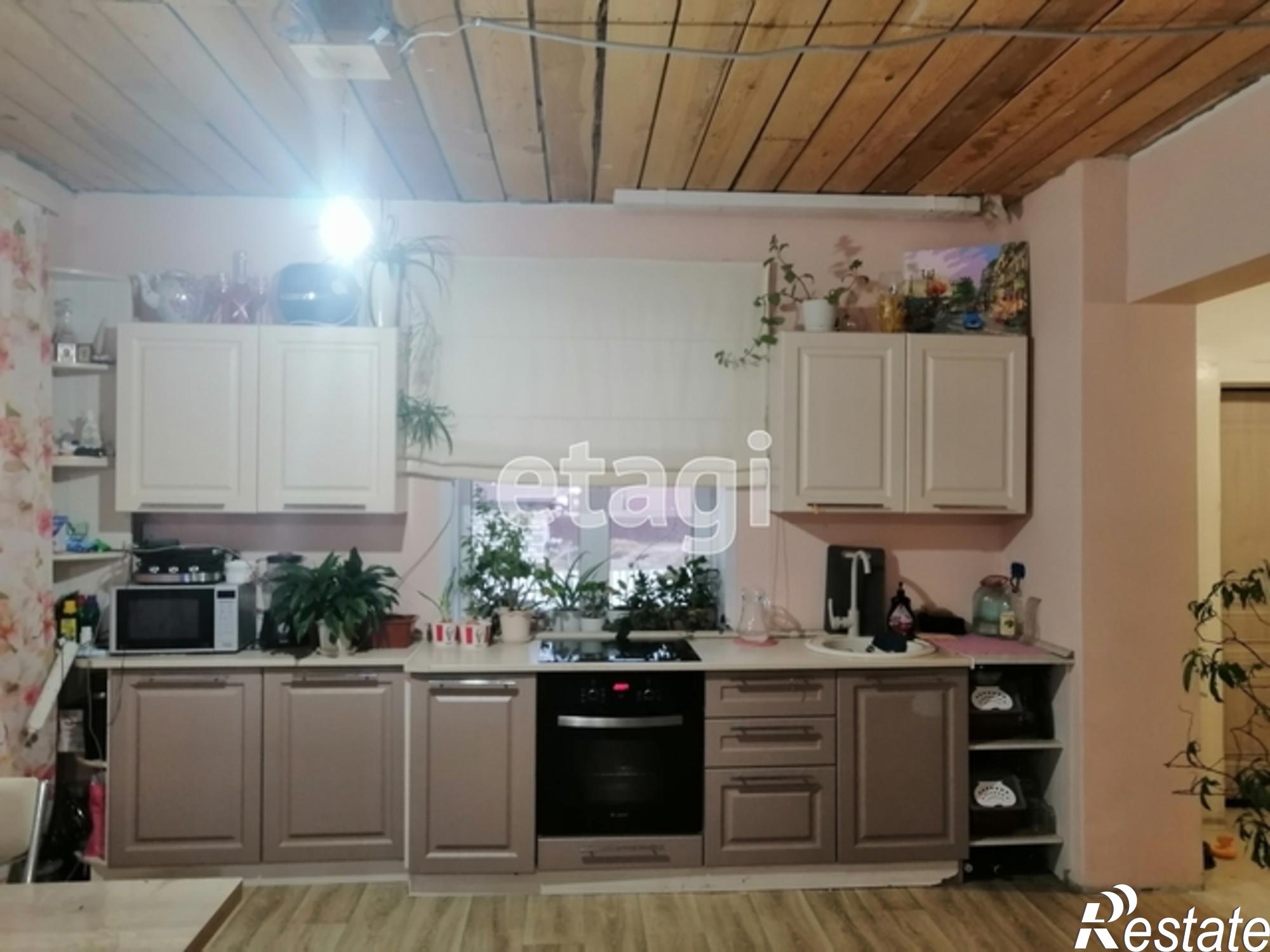 Купить дачу, дом, коттедж за 4 700 000 рублей на Array