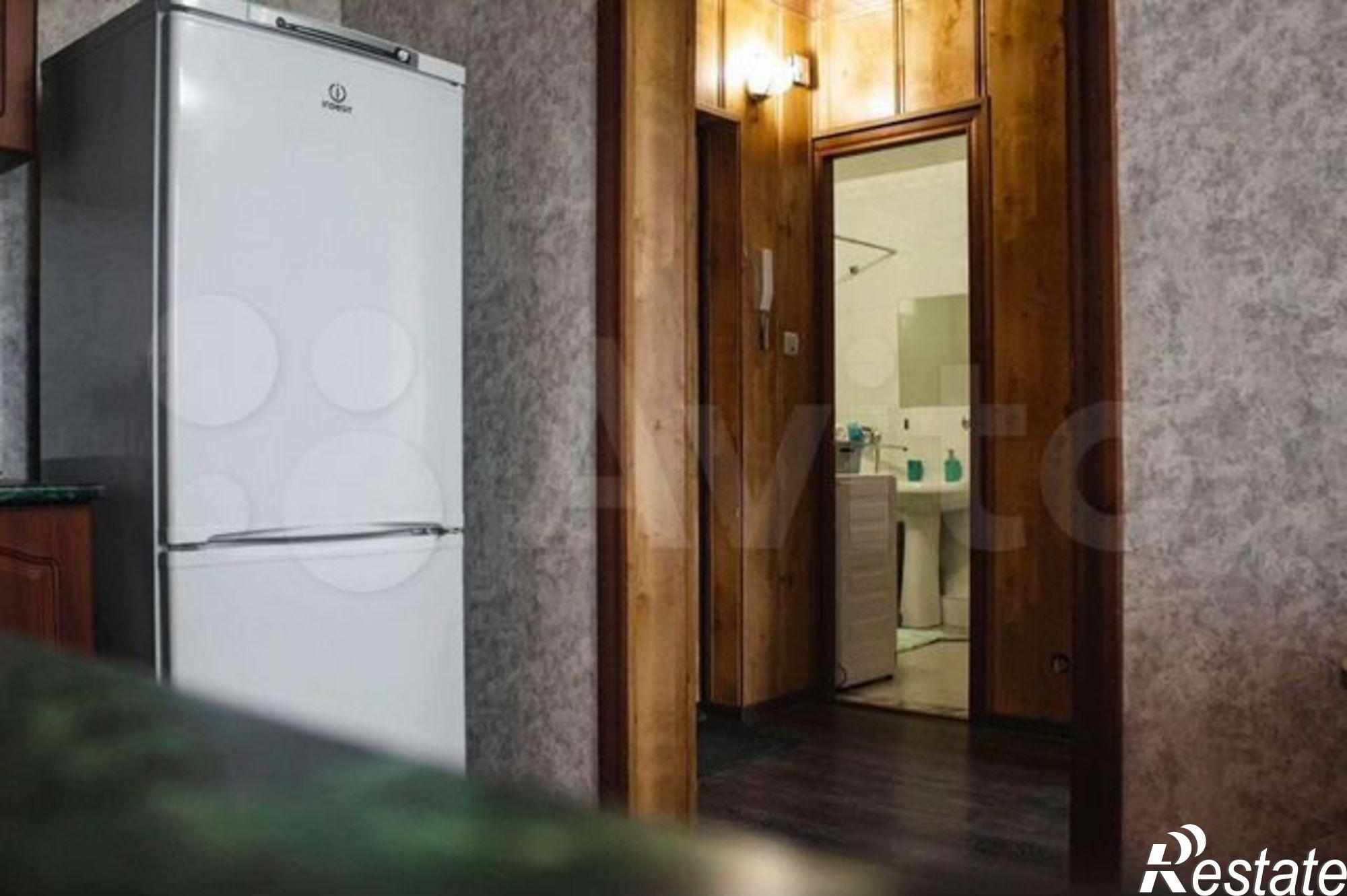Купить квартиру за 3 100 000 рублей на Макарова пер, 8