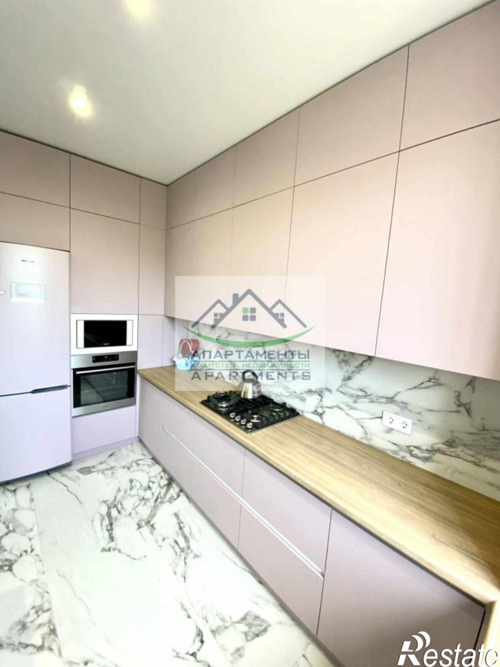 2-комн квартира Тенистая ул, 10