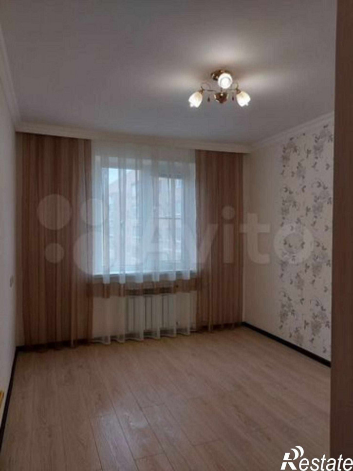 3-комн квартира Пирогова ул, 32