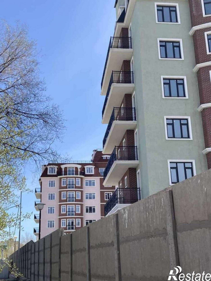 3-комн квартира Баныкина улица, 11б