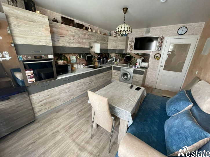 3-комн квартира Кружевная ул, 9
