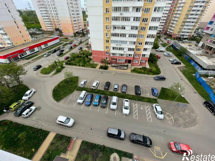 3-комн квартира Кружевная ул, 9