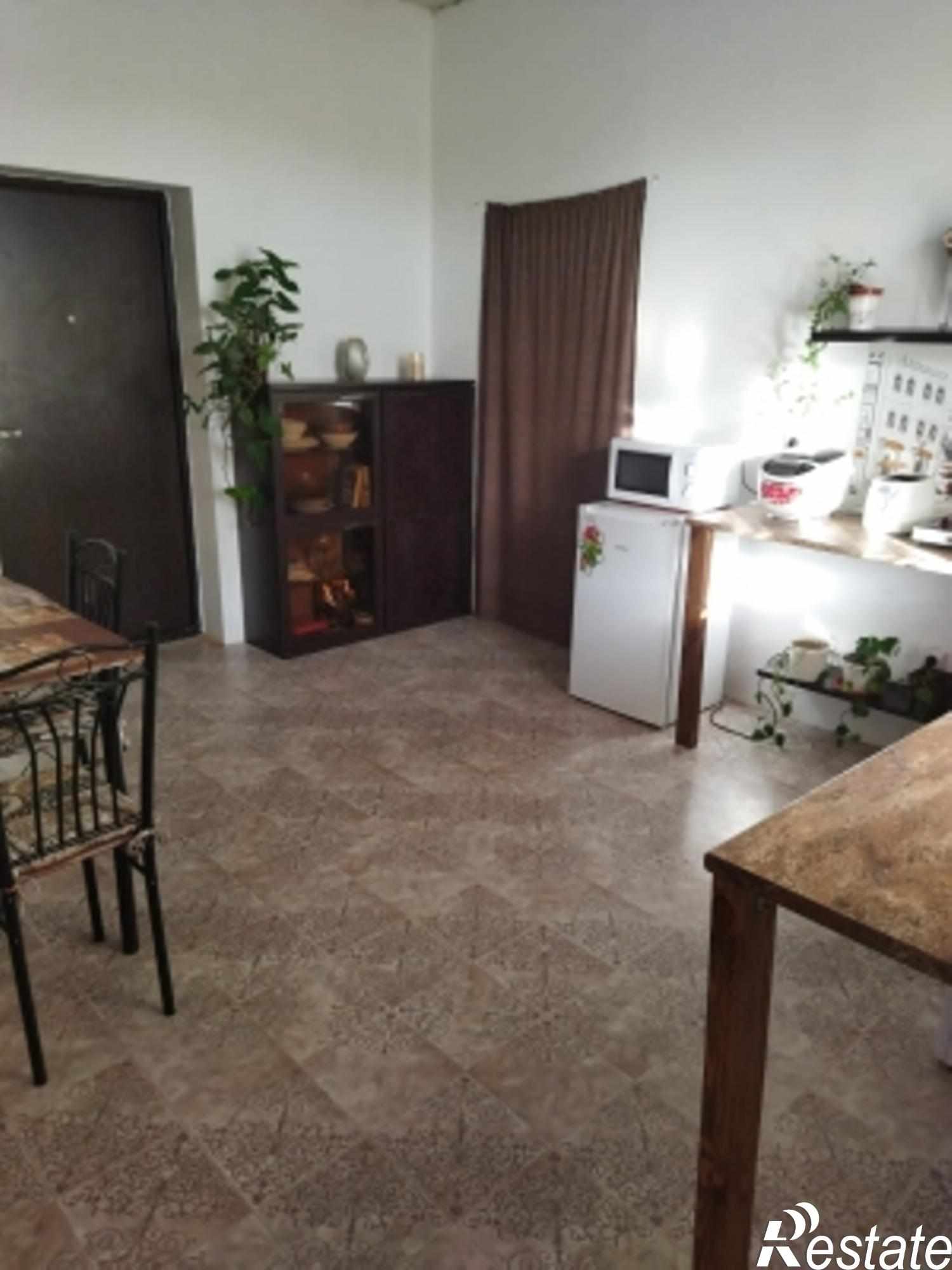 Купить дачу, дом, коттедж за 12 000 000 рублей на п. Пятихатки