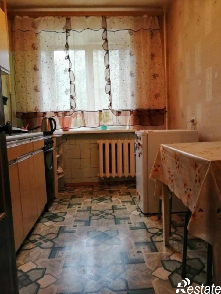 3-комн квартира Завадского ул, 13Б