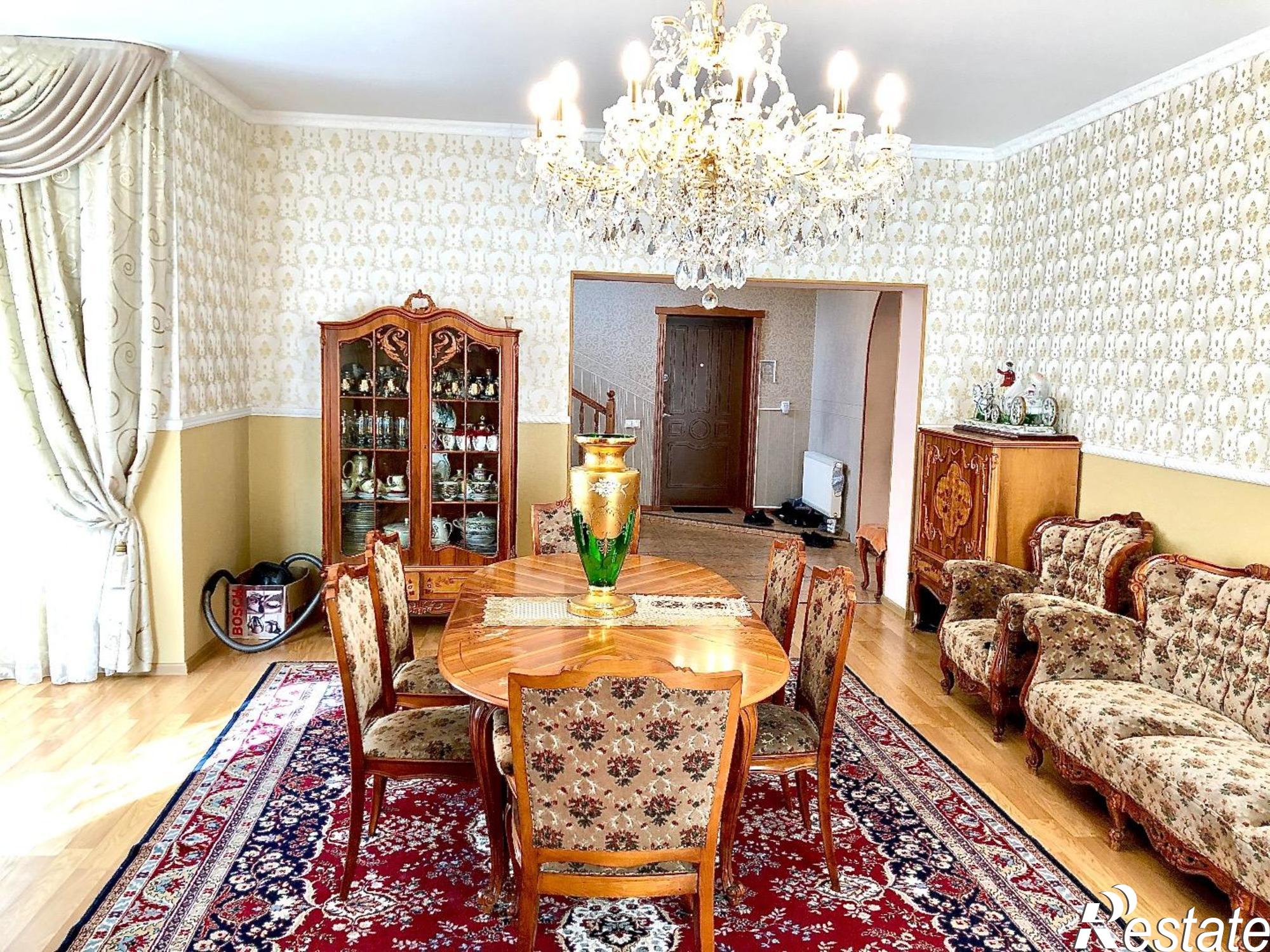Купить дачу, дом, коттедж за 16 850 000 рублей на Гурьева улица, д.1