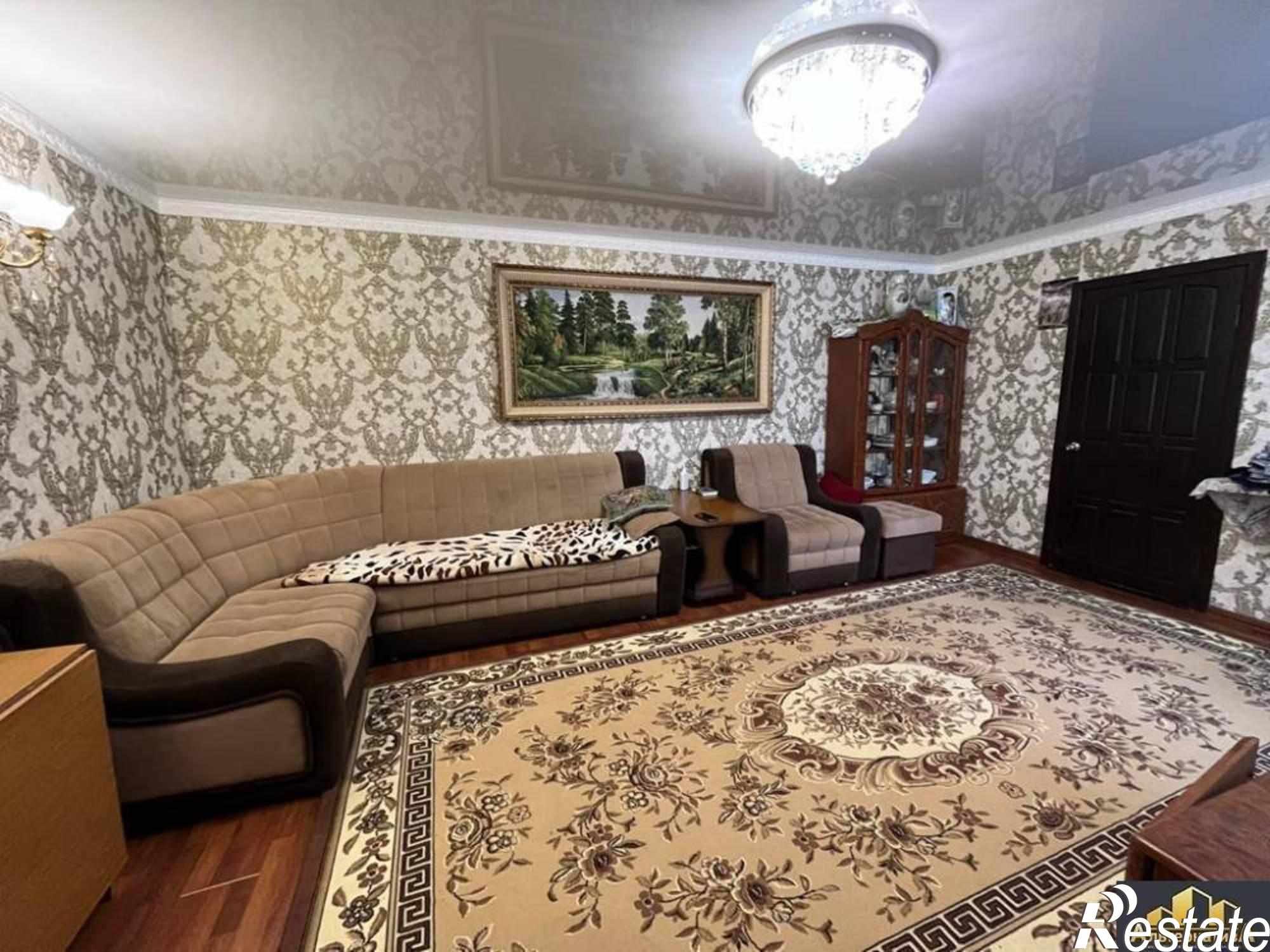 Купить дачу, дом, коттедж за 20 000 000 рублей на Школьный пер.