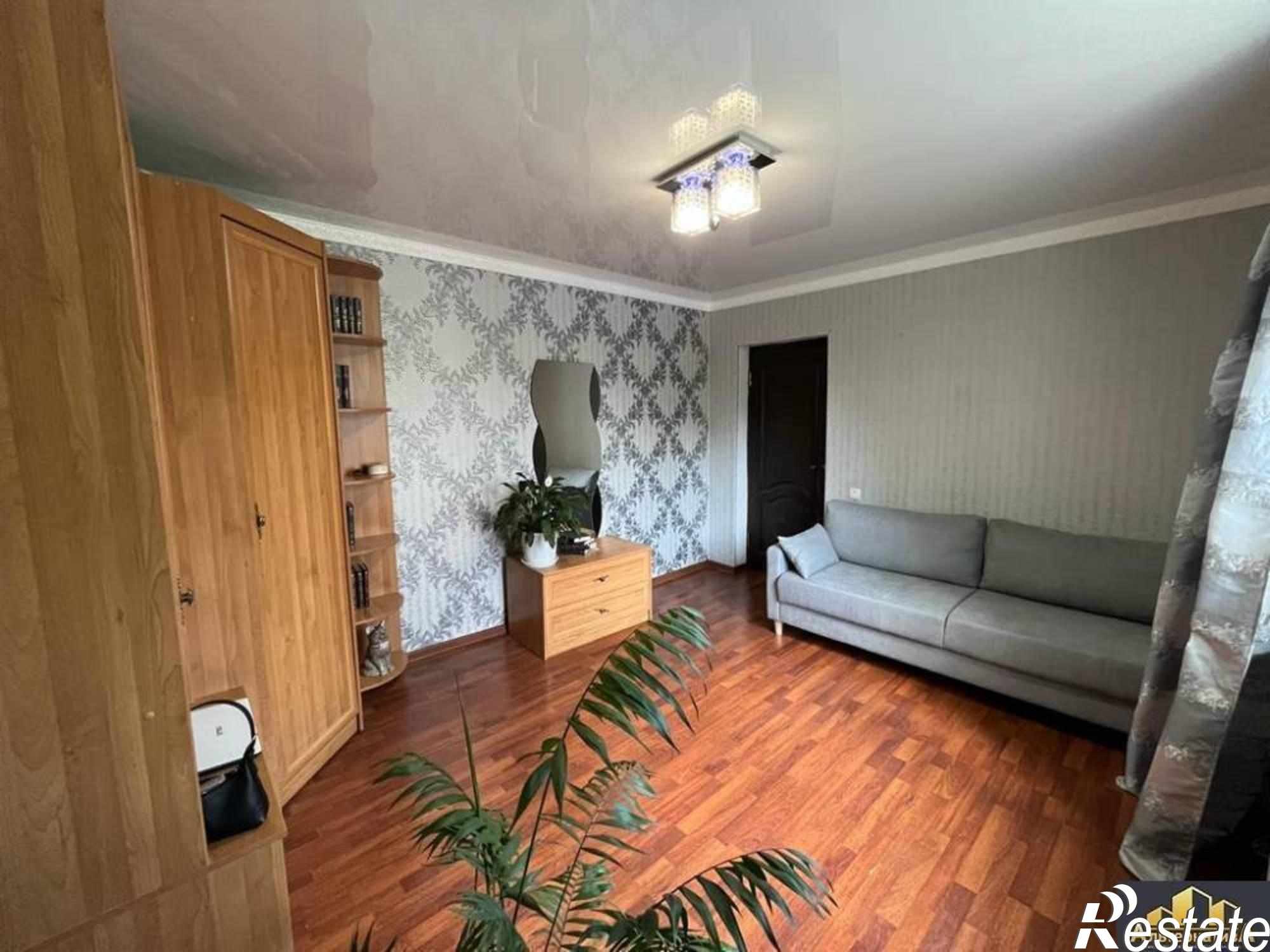 Купить дачу, дом, коттедж за 20 000 000 рублей на Школьный пер.