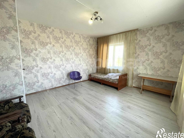 3-комн квартира ул. Джаныбековская,  д.20